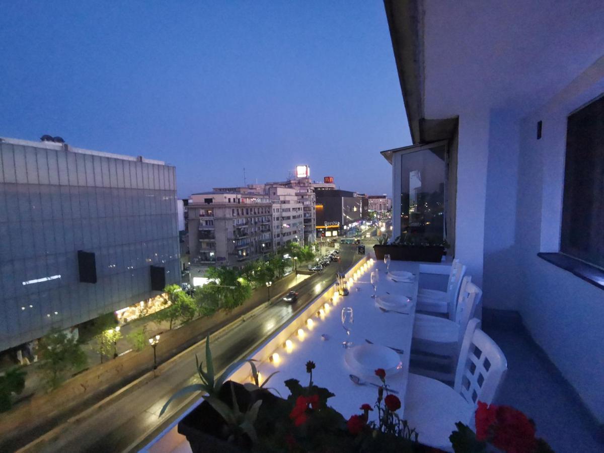 Old Town Apartment With Amazing View From The Balcony 布加勒斯特 外观 照片